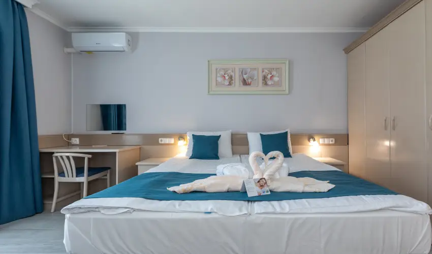 Holiday Club Apartman Hotel H�v�z H�v�z - M�rcius 15. 