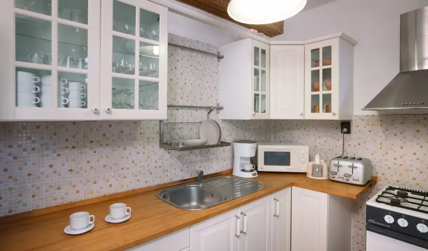 Honti Panzi� Visegr�d - M�rcius 15. (min. 2 �j)