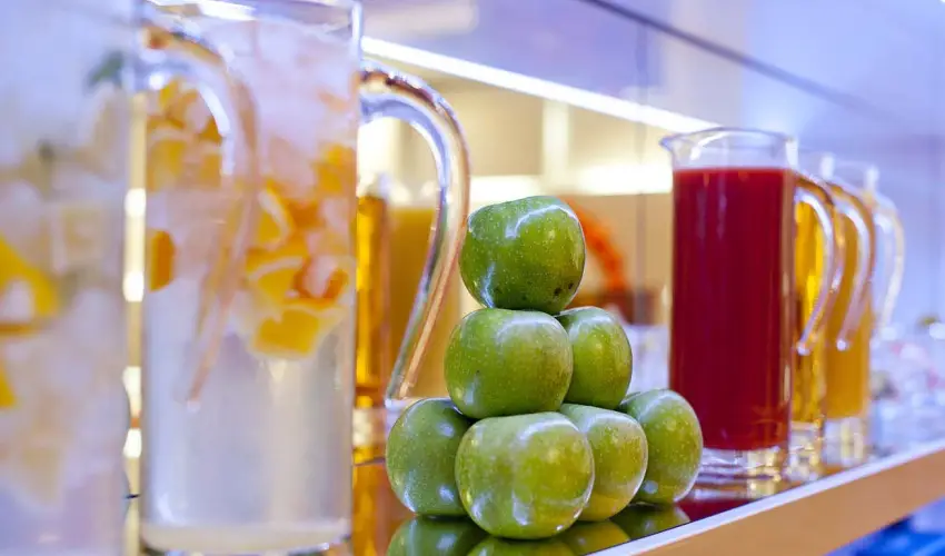 Abacus Business & Wellness Hotel Herceghalom - M�rcius 15. 