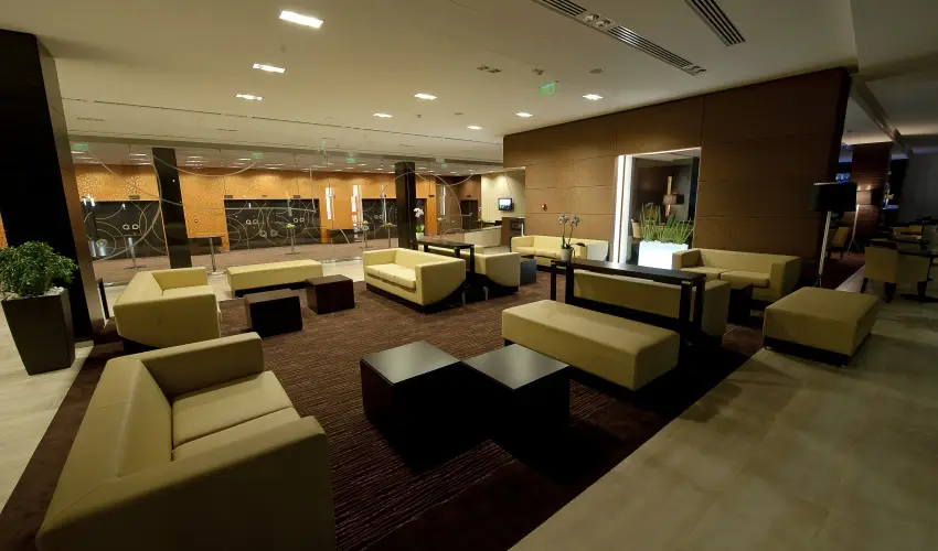 Abacus Business & Wellness Hotel Herceghalom - M�rcius 15. 