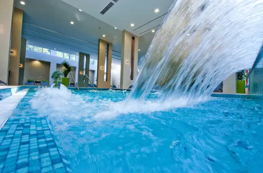 Abacus Business & Wellness Hotel - M�rcius 15. 