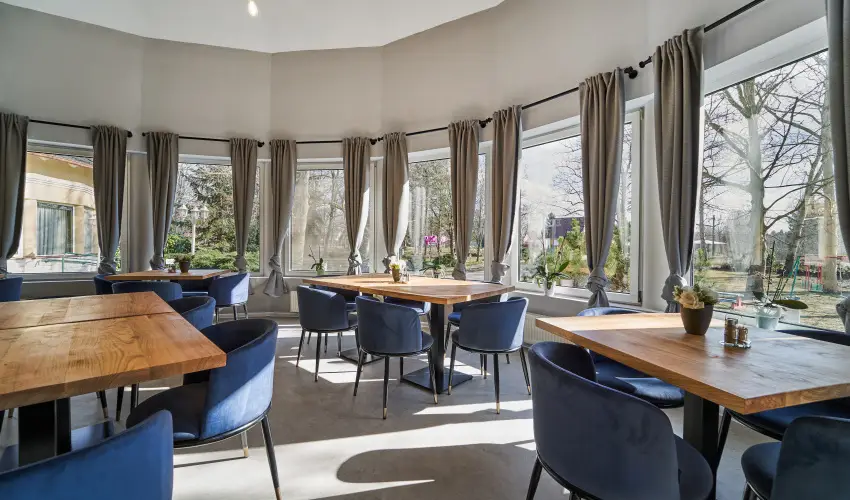 Hotel Arbor�tum Hark�ny - M�rcius 15.