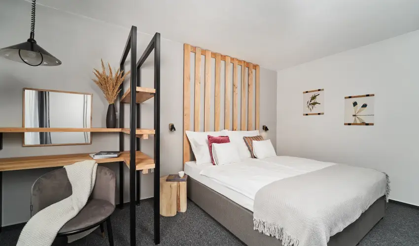 Hotel Arbor�tum Hark�ny - M�rcius 15.