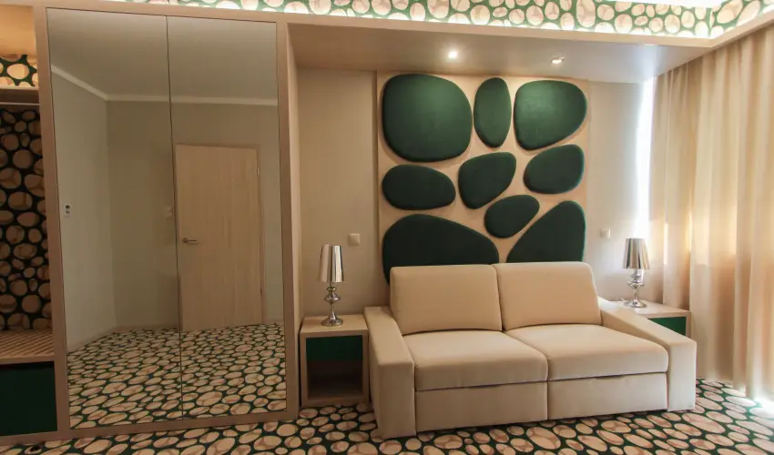Hotel Aurum Family Hajd�szoboszl� - M�rcius 15. (min. 2 �j)