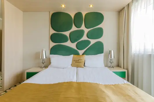 Hotel Aurum Family - M�rcius 15. (min. 2 �j)