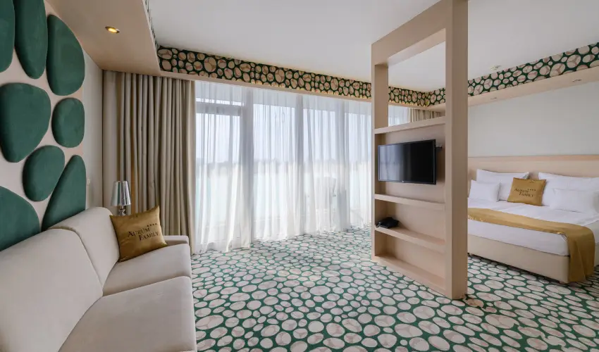 Hotel Aurum Family Hajd�szoboszl� - M�rcius 15. (min. 2 �j)