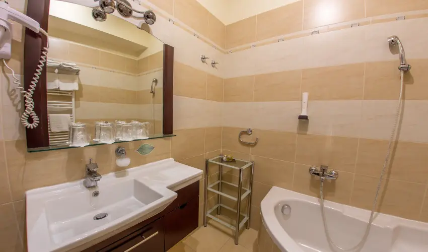Hotel Aurum Hajd�szoboszl� - M�rcius 15. 