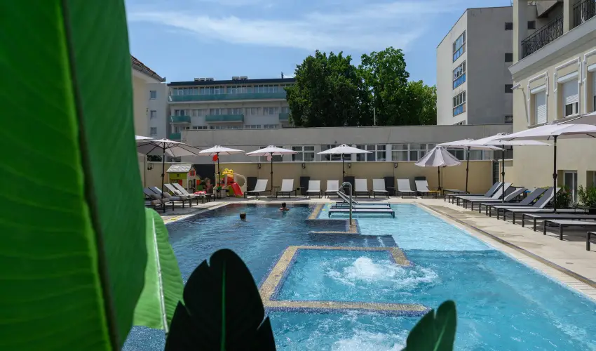 Hotel Aurum Hajd�szoboszl� - M�rcius 15. 