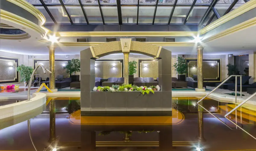 Hotel Aurum Hajd�szoboszl� - M�rcius 15. 