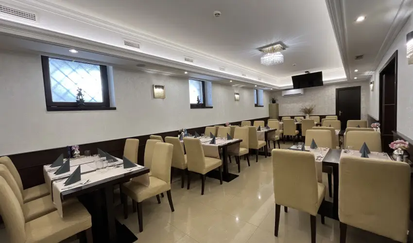 Hotel Aurum Hajd�szoboszl� - M�rcius 15. 
