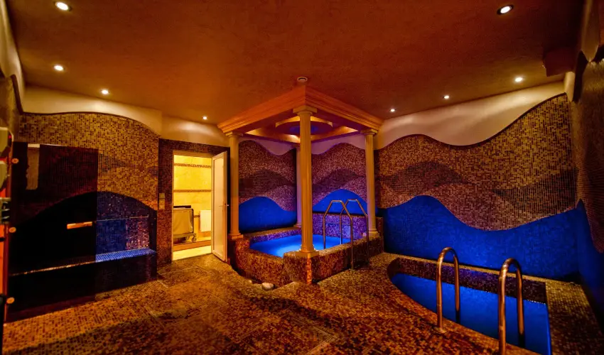 Hotel Aurum Hajd�szoboszl� - M�rcius 15. 