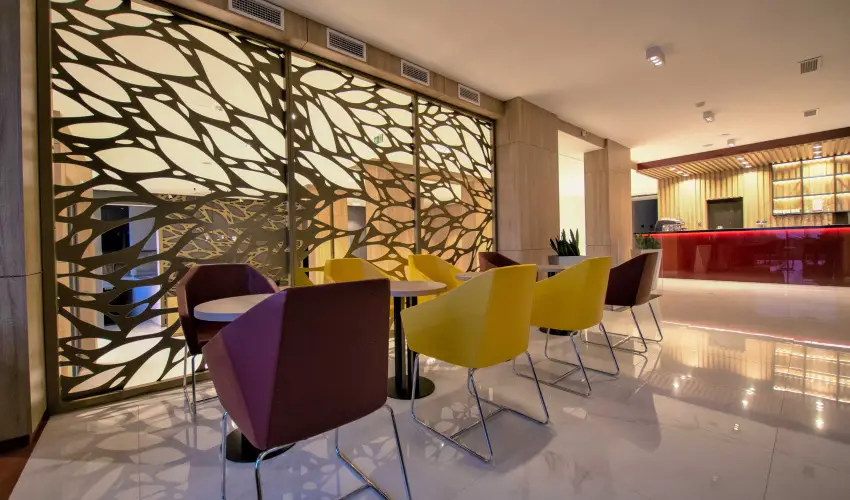Avar Hotel M�traf�red - M�rcius 15.