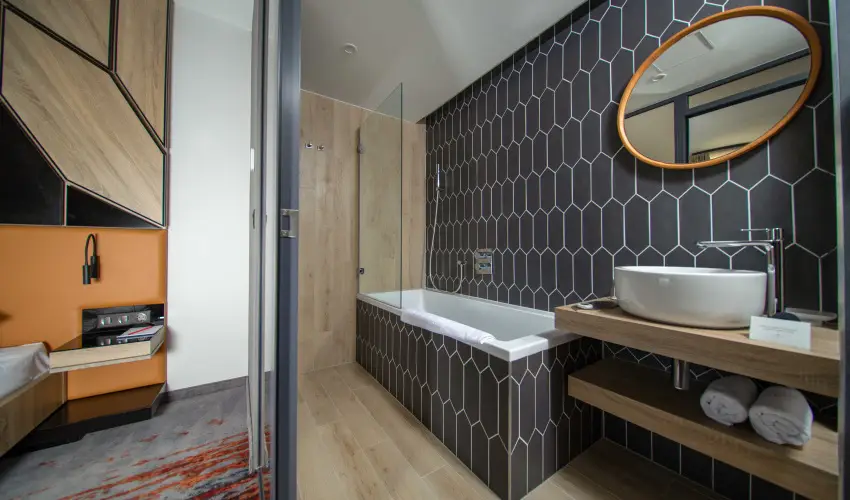 Avar Hotel M�traf�red - M�rcius 15.