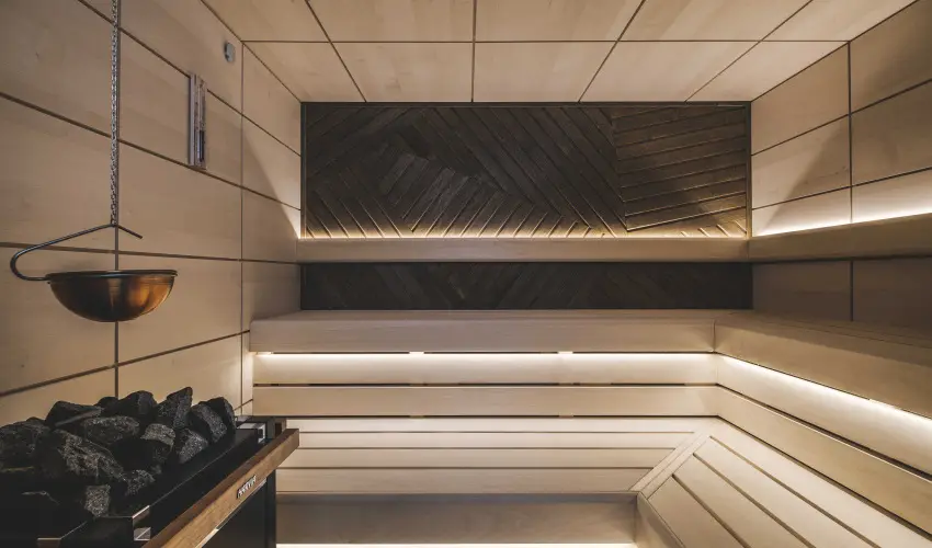 Avar Hotel M�traf�red - M�rcius 15.