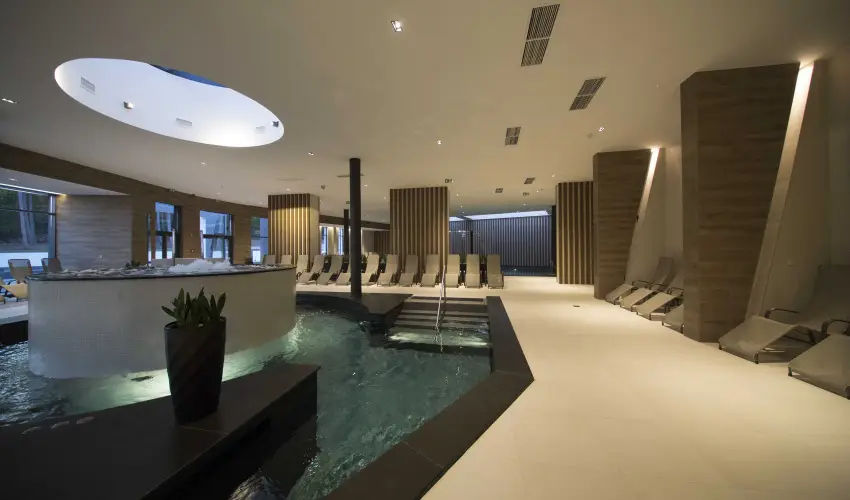 Avar Hotel M�traf�red - M�rcius 15.