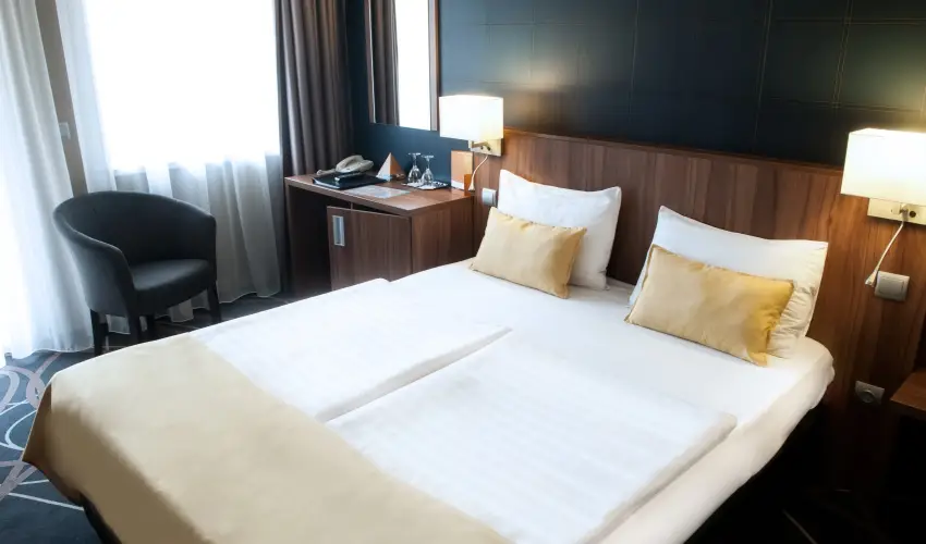 Hotel Az�r Si�fok - M�rcius 15. - speci�lis el�refizet�ssel (min. 3 �j)