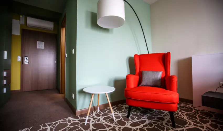 Hotel Bassiana S�rv�r - M�rcius 15. 