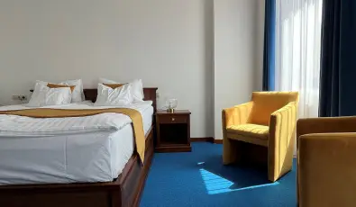 Hotel Bassiana S�rv�r