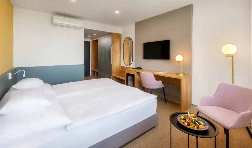 Hunguest Hotel B�ke Hajd�szoboszl� - M�rcius 15. (min. 2 �j)