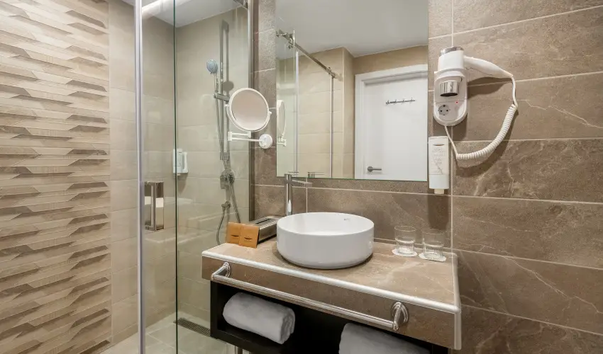 Hunguest Hotel B�ke Hajd�szoboszl� - M�rcius 15. (min. 2 �j)