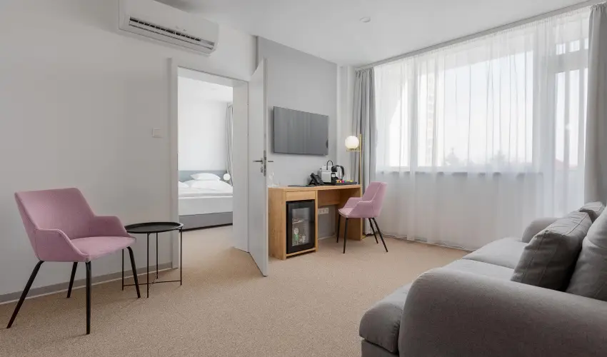 Hunguest Hotel B�ke Hajd�szoboszl� - M�rcius 15. (min. 2 �j)