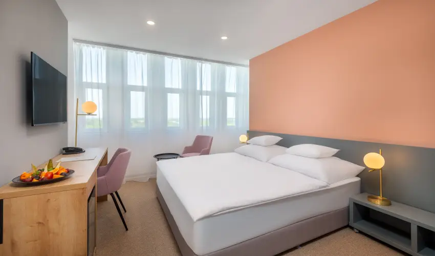 Hunguest Hotel B�ke Hajd�szoboszl� - M�rcius 15. (min. 2 �j)