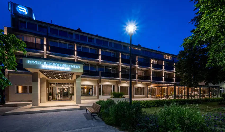 Hotel Bodrog Wellness & Elix Spa S�rospatak - M�rcius 15. - teljes el�refizet�ssel (min. 2 �j)