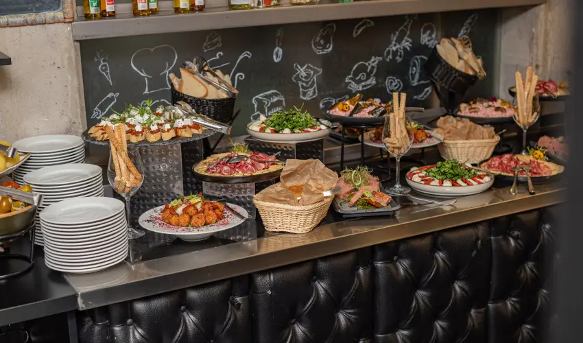 Hotel Bonvino Wine & Spa Badacsony - M�rcius 15.  (min. 3 �j)