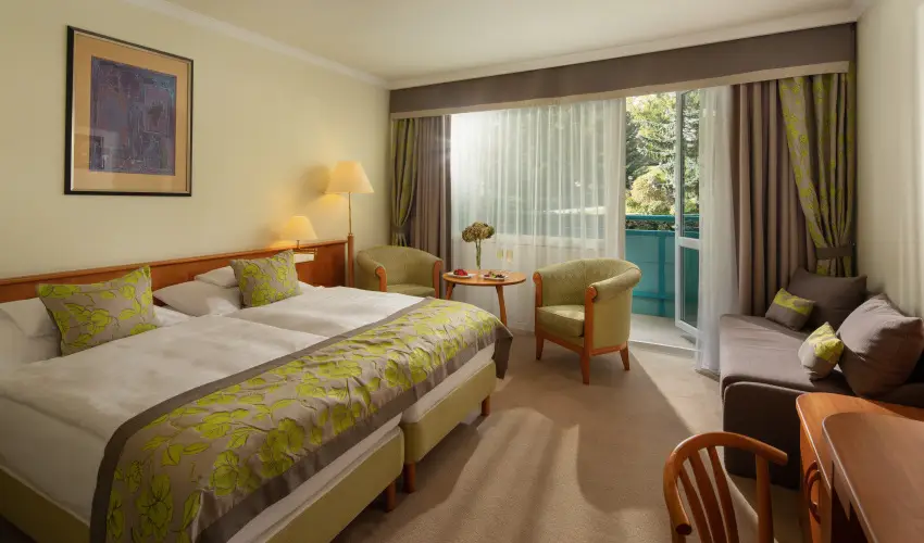 NaturMed Hotel Carbona H�v�z - M�rcius 15. 