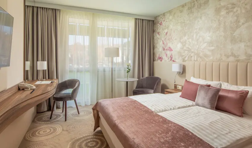NaturMed Hotel Carbona H�v�z - M�rcius 15. 
