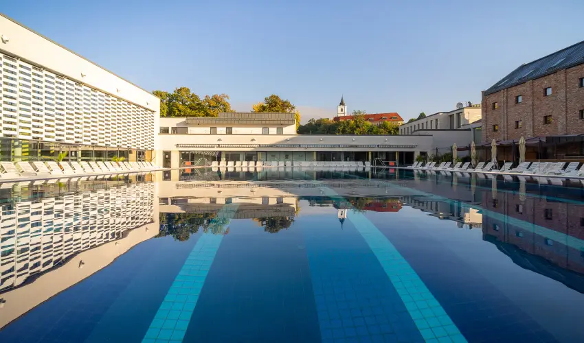 Hotel Castello & Thermal Spa Sikl�s - M�rcius 15.