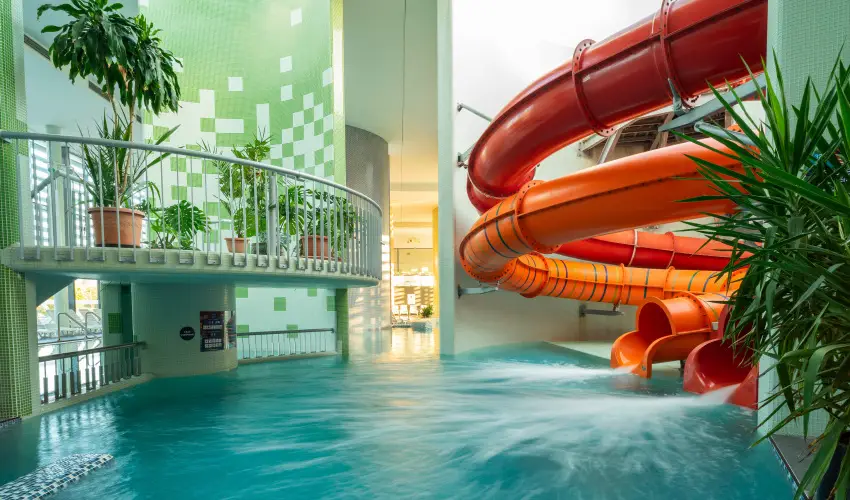 Hotel Castello & Thermal Spa Sikl�s - M�rcius 15.