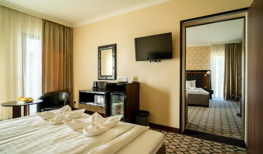 Hotel Castello & Thermal Spa Sikl�s - M�rcius 15.