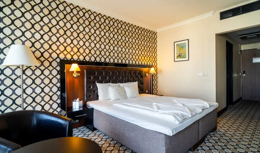 Hotel Castello & Thermal Spa Sikl�s - M�rcius 15.