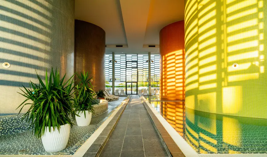Hotel Castello & Thermal Spa Sikl�s - M�rcius 15.