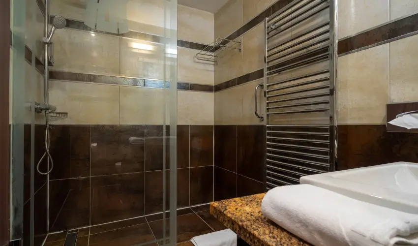 Hotel Castello & Thermal Spa Sikl�s - M�rcius 15.
