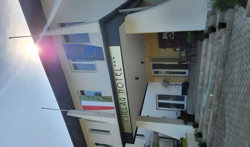 Hotel Csillag Tokaj Rakamaz - M�rcius 15. 