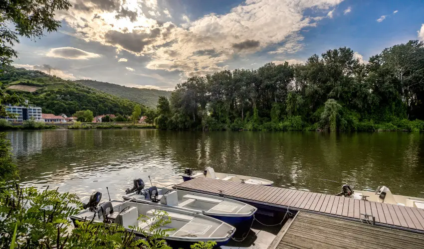 Hotel Csillag Tokaj Rakamaz - M�rcius 15. 
