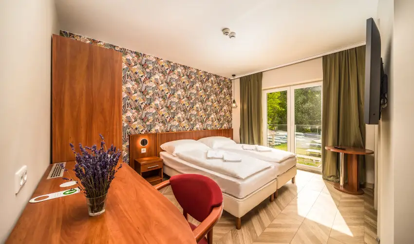 Hotel Csillag Tokaj Rakamaz - M�rcius 15. 