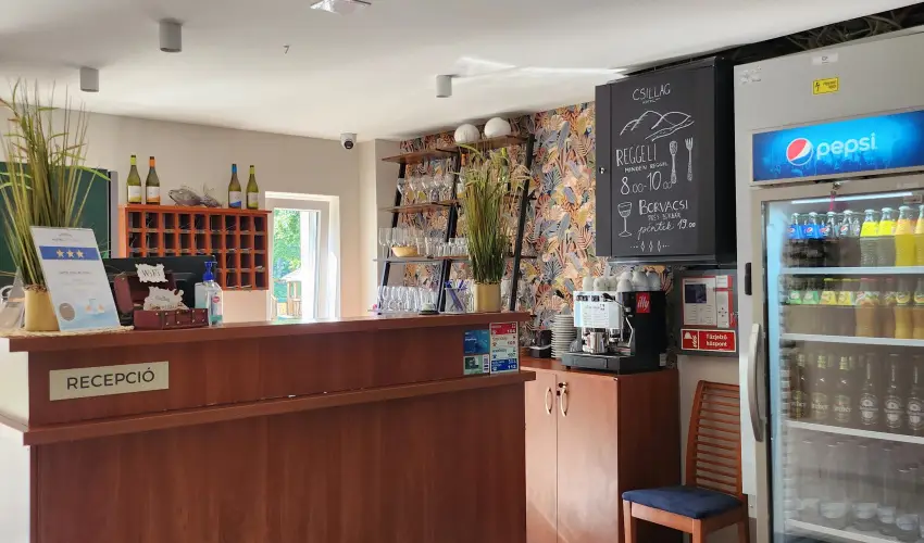 Hotel Csillag Tokaj Rakamaz - M�rcius 15. 