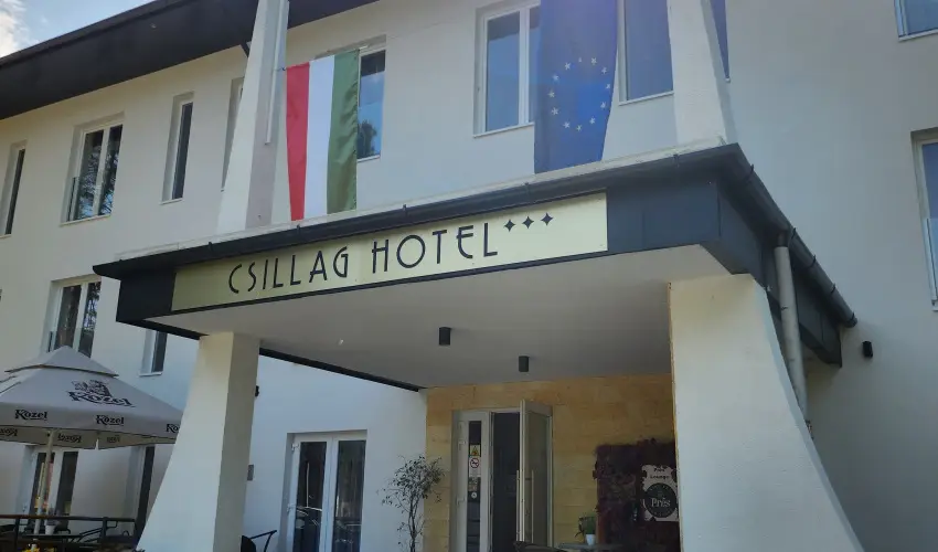 Hotel Csillag Tokaj Rakamaz - M�rcius 15. 