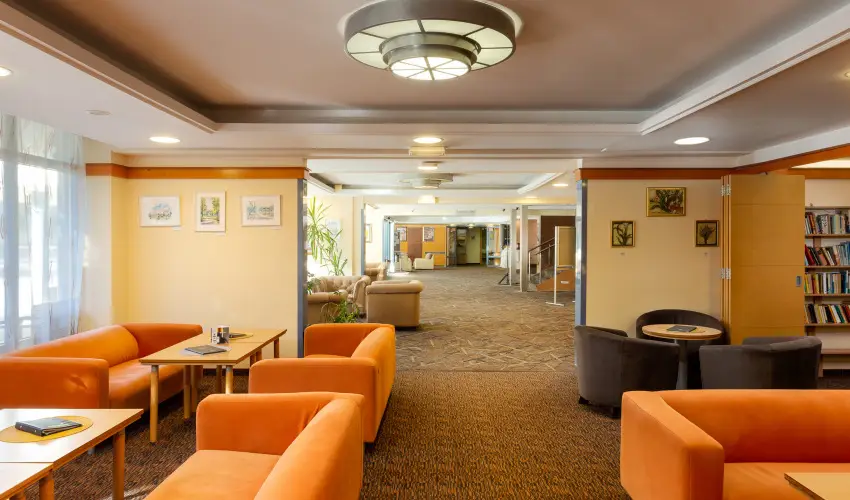 Hotel Eger & Park Eger - M�rcius 15. (min. 3 �j)