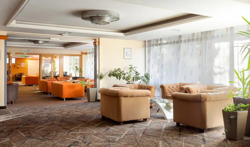 Hotel Eger & Park Eger - M�rcius 15. (min. 3 �j)