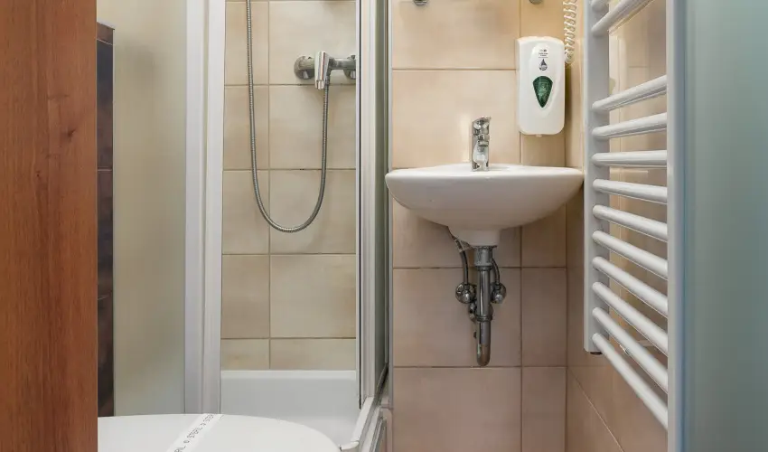 Hotel Eger & Park Eger - M�rcius 15. (min. 3 �j)