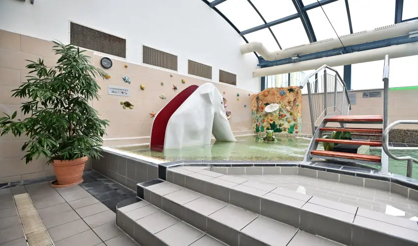 Hotel Eger & Park Eger - M�rcius 15. (min. 3 �j)