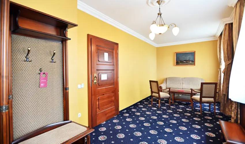 Hotel Eger & Park Eger - M�rcius 15. (min. 3 �j)