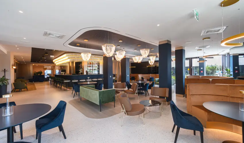 Hotel Energy & Business Center superior Paks - M�rcius 15.