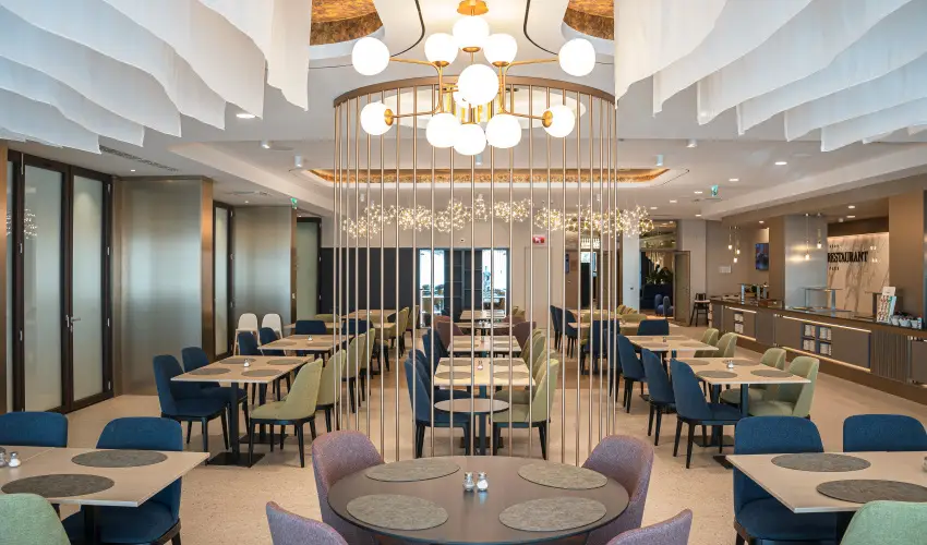 Hotel Energy & Business Center superior Paks - M�rcius 15.