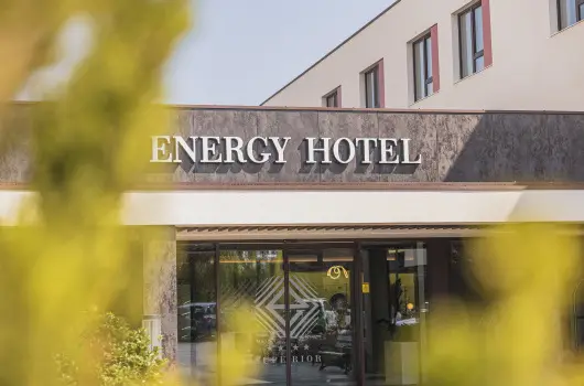 Hotel Energy & Business Center superior - M�rcius 15.