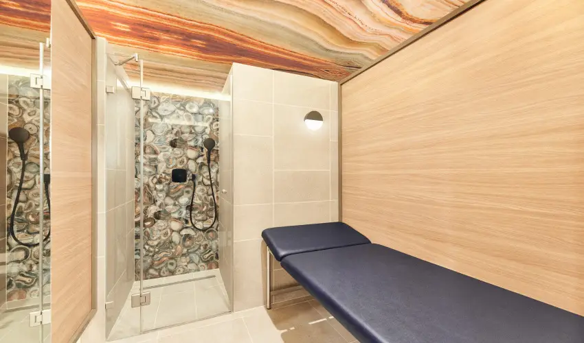 Hotel Eur�pa Fit H�v�z - M�rcius 15. (min. 3 �j)